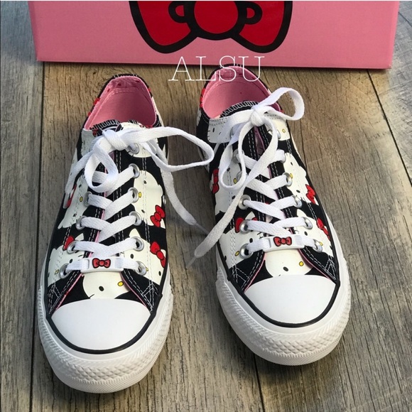 Conv & Hello Kitty Ctas OX Black Prism Pink Kid’s - Picture 8 of 8